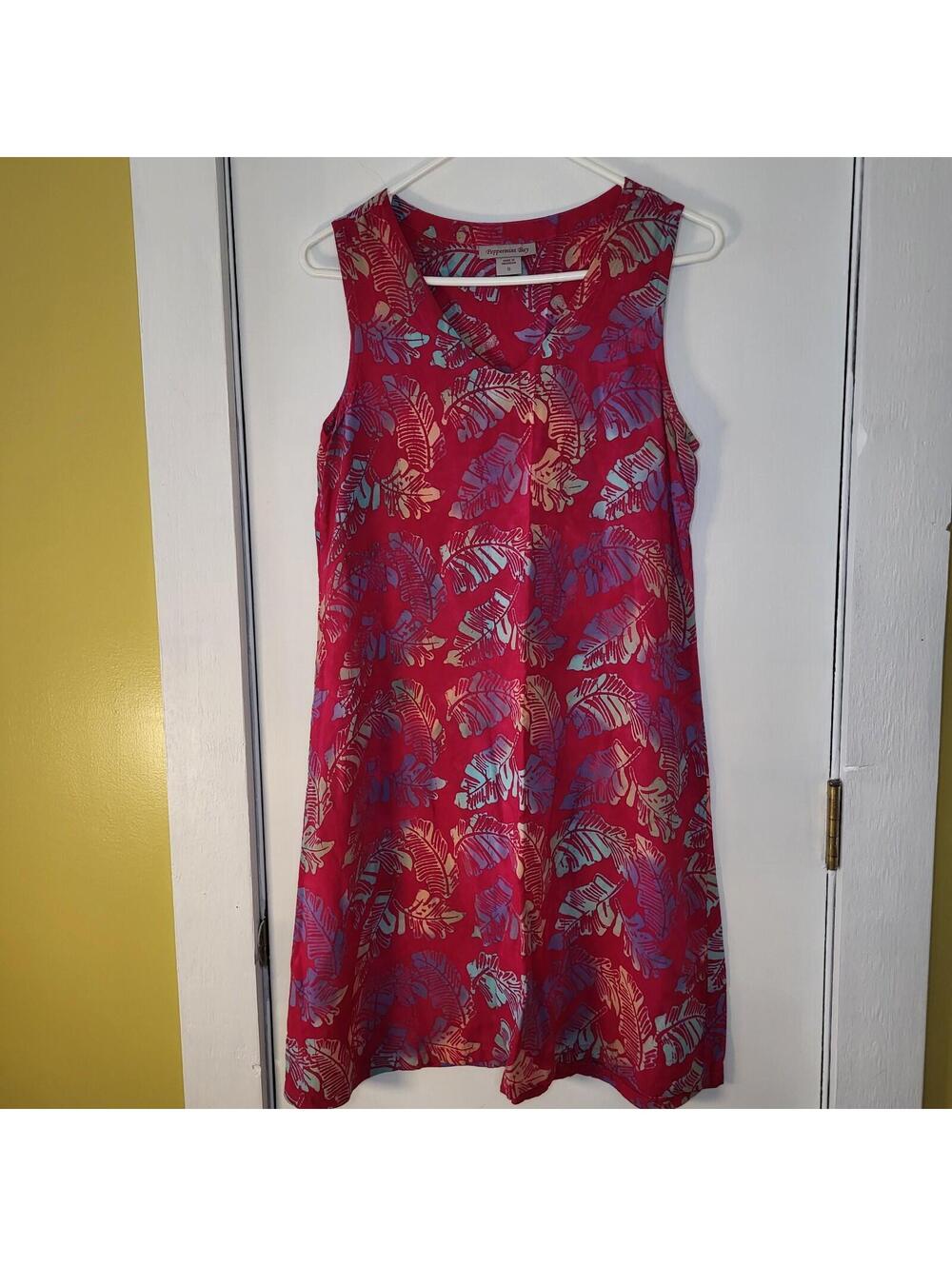 Peppermint Bay sleeveless summer dress tropical leaf print Small pink background